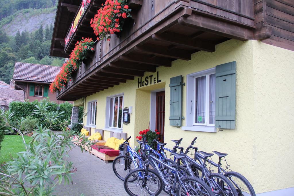 Lake Lodge Hostel Iseltwald Exterior photo