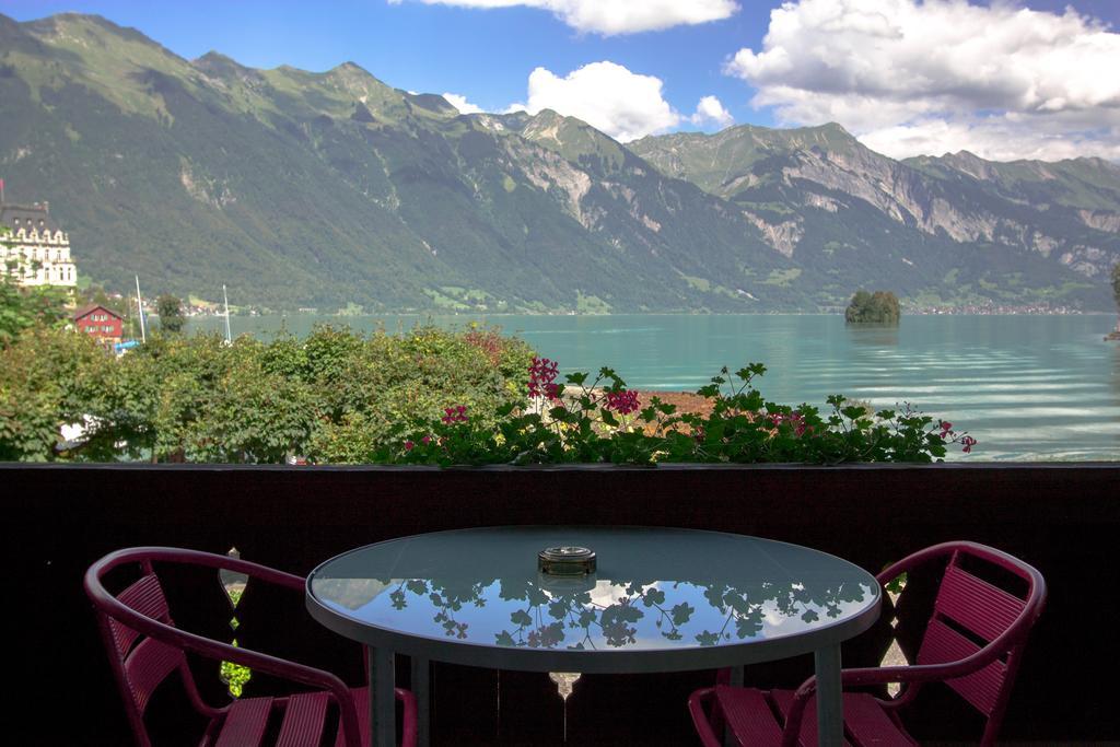 Lake Lodge Hostel Iseltwald Exterior photo